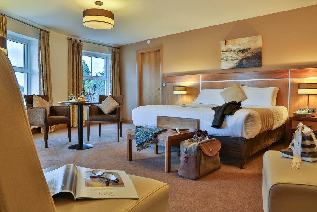 Westville Hotel Enniskillen Room photo